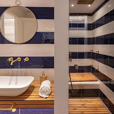 Lampara Mare Bed & Breakfast 4*