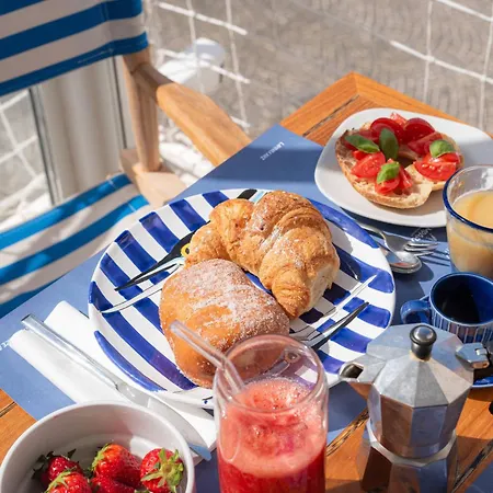 Lampara Mare Bed & Breakfast 4*